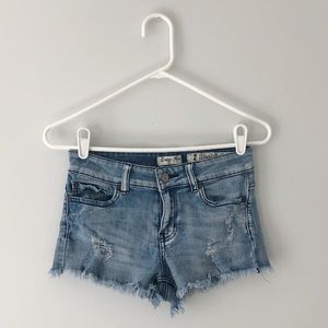 Short short Jean shorts